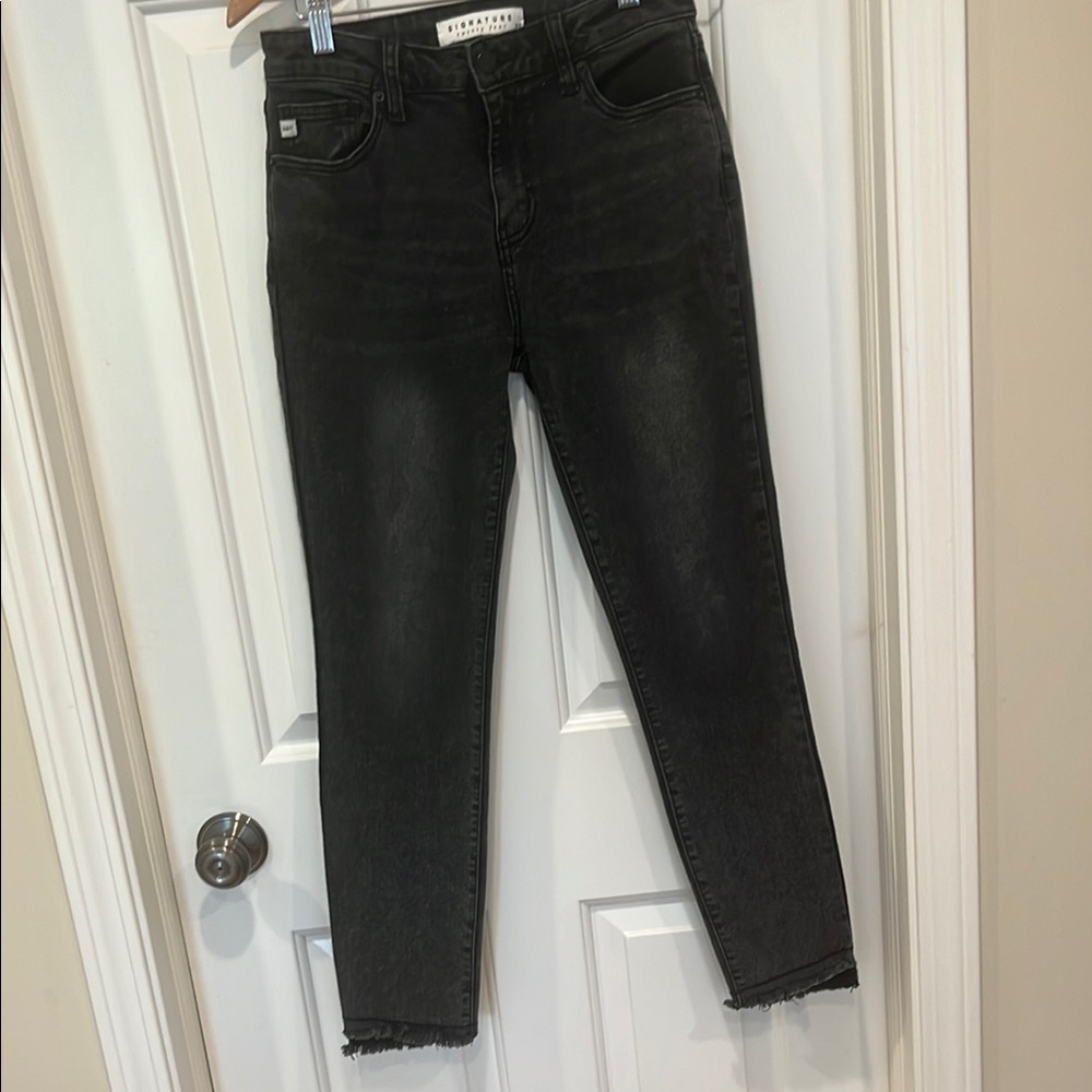 Signature Black Ankle Cropped Jeans with Stretch, Slim fit